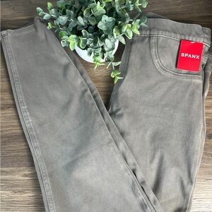 SPANX Jean-ish Ankle Legging Size Medium NWT
